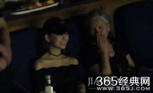 昆凌和婆婆情同母女 但却不敢对她撒娇