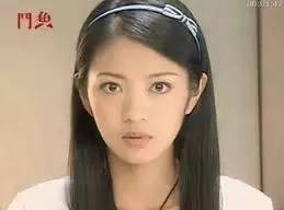 曾经的电视剧女王 如今只能靠露肉抢头条