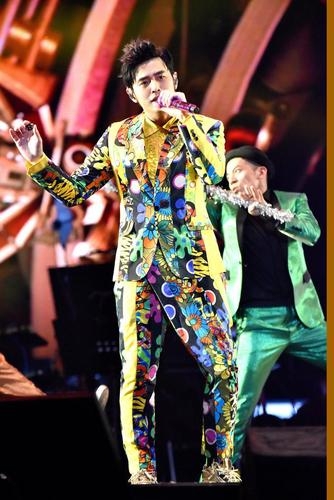 周杰伦新专辑专访 分享育儿经