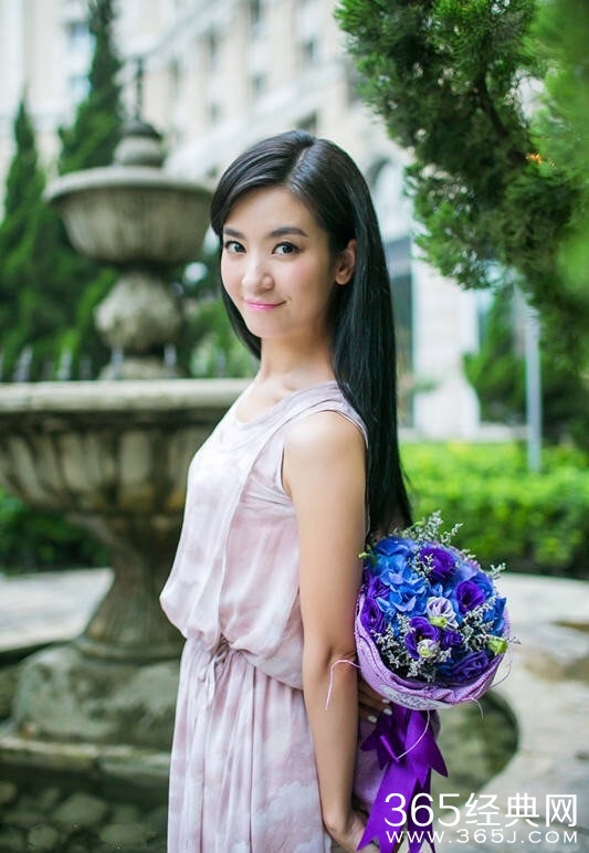 《一路繁花相送》开机 钟汉良江疏影炎亚纶主演