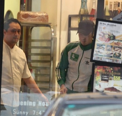 郑嘉颖疑与女友已同居：女友比较爱煮西餐