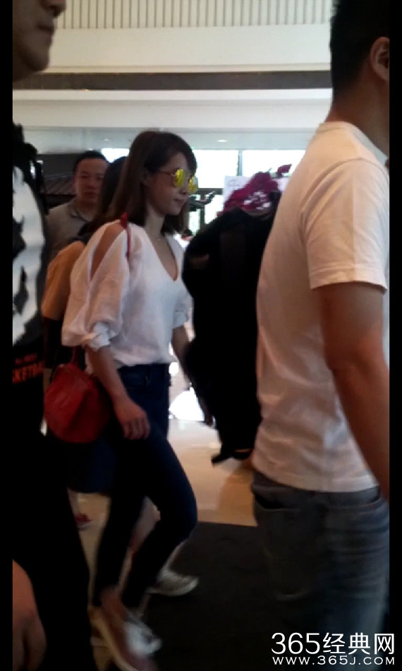 蔡依林逆生长似少女 酒店保安实力分不清