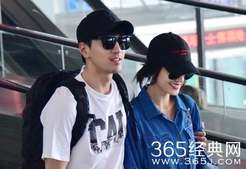 单身狗开饭了！高圆圆赵又廷同框秀恩爱