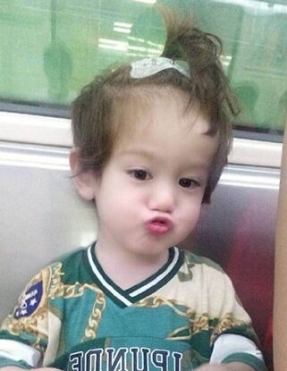 放开我北鼻Jackson的父母是谁