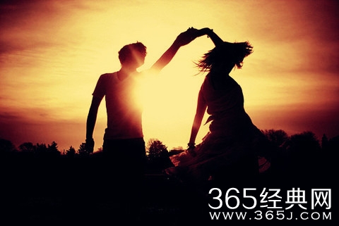 励志语录：相信自己，你能作茧自缚，就能破茧成蝶。