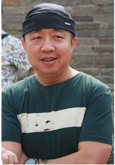 她貌美如花 却在最红时隐退嫁给又丑又老的男人