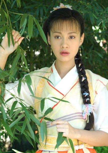 她貌美如花 却在最红时隐退嫁给又丑又老的男人