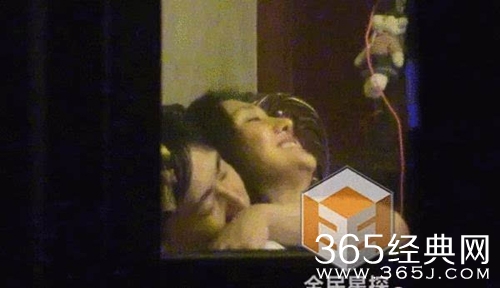 胡彦斌承认学历造假 首度谈及与郑爽恋情