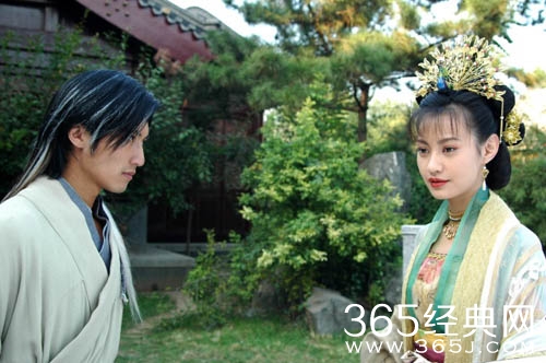 她貌美如花 却在最红时隐退嫁给又丑又老的男人