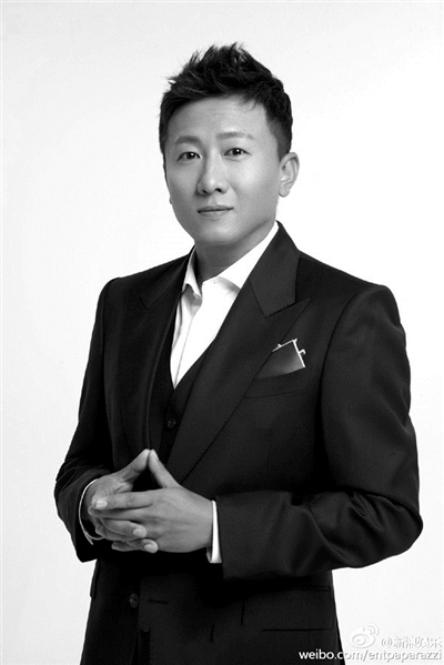 房子斌拍戏坠悬崖 跳车死里逃生仍在抢救