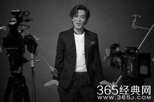 哈文晒李咏健身肌肉照 实力炫夫秀恩爱