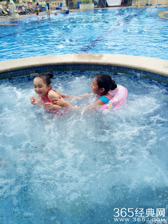 小芈月不仅打扮洋气  气质也越来越好了