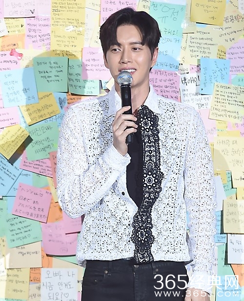 朴海镇起诉造谣韩媒 曾被传热恋朴信惠