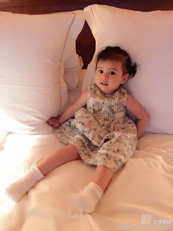 梁咏琪计划生二胎 称下半辈子要回归家庭