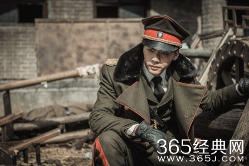 《老九门》东方卫视热播 陈伟霆自曝欣赏赵丽颖