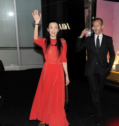 51岁张曼玉瘦出新高 青蛇变成白骨精了