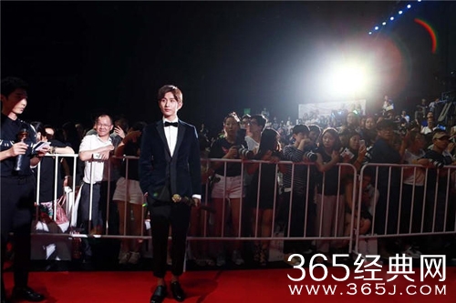 《青云志》定档8月8 李易峰称注重培养撩妹技能