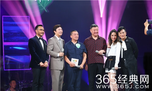 《我想和你唱》今晚收官 韩磊张信哲萧亚轩强势坐阵