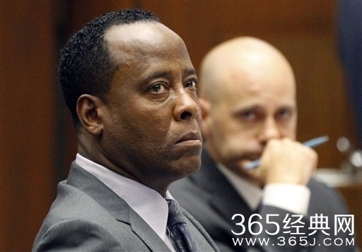 杰克逊被私人医生爆料想娶艾玛 粉丝怒骂不要脸