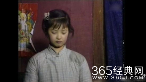 从小就是演技派 蒋欣发自己童年哭戏剧照