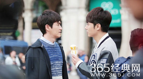 张丹峰新剧飙意大利语 峰玏初遇基情满屏