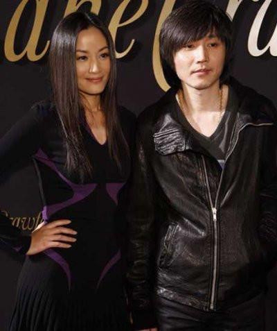 45岁瞿颖与张亚东同居11年终松口：今年结婚