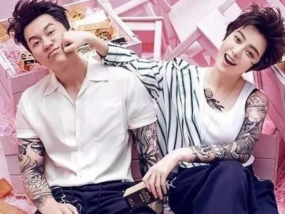 范冰冰半夜晒抱猫照片 网友：手臂是李晨的