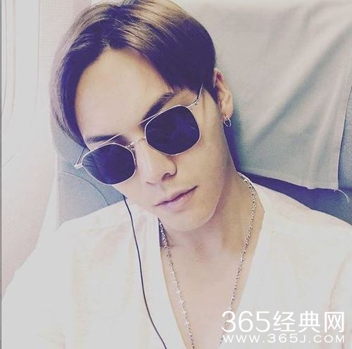 陈伟霆赴韩遭围堵 张大佛爷在韩人气也超高