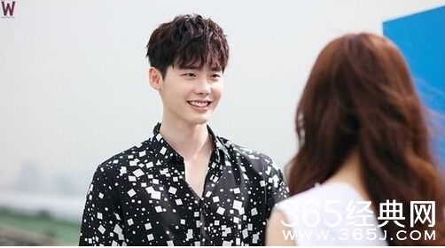 W两个世界大结局怎样剧透 吴妍珠姜哲在一起吗