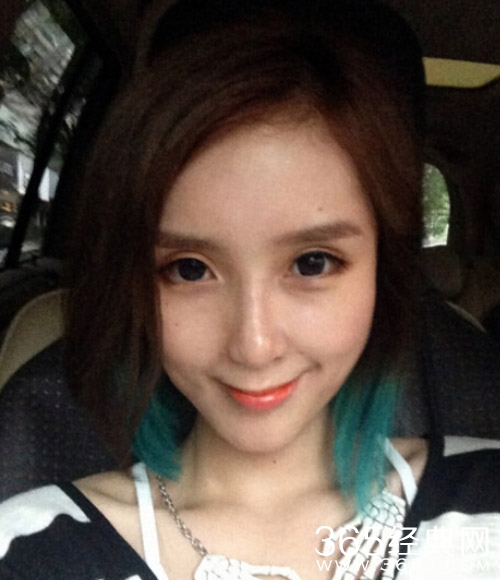 网红始祖消失7年复出再上热榜 晒妖艳自拍