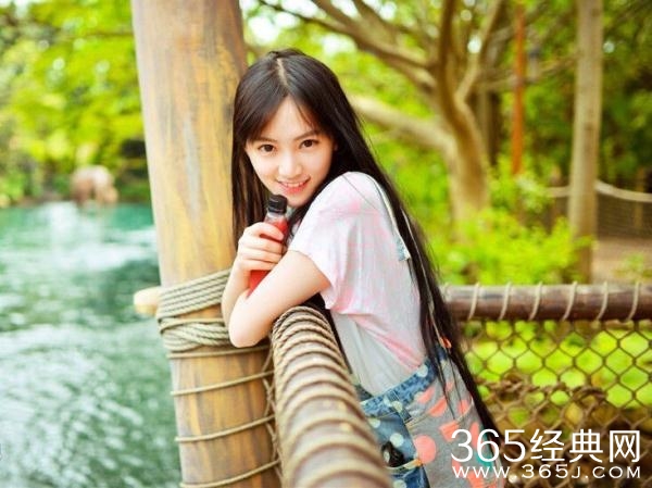 从校花到女神 只需一部偶像剧 从脸到身体征服观众