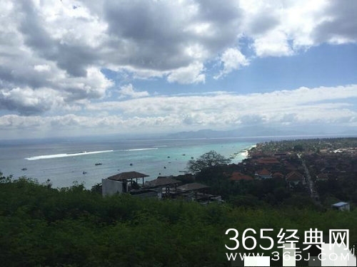 网曝林心如霍建华巴厘岛拍婚纱照 亲密挽手