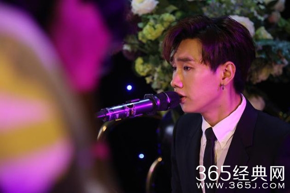 汪苏泷演唱会将展新技能 与徐良相爱相杀
