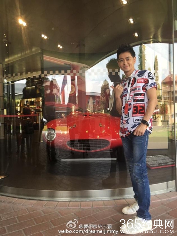 林志颖晒照参观法拉利总部？网友晒对比照打脸