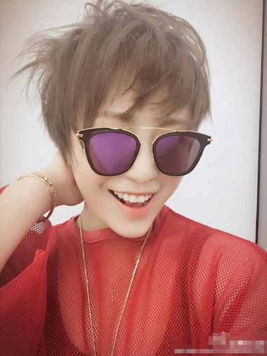 马丽剪短发清爽帅气撩妹技能满分