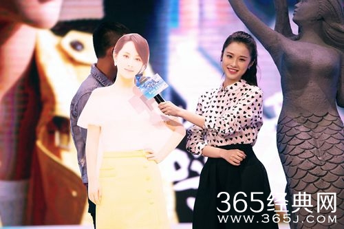 张慧雯亮相发布会 妙语不断解疑“三个夏叶”