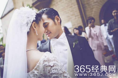 袁弘武汉摆酒谢亲友 张歆艺期待盼白首