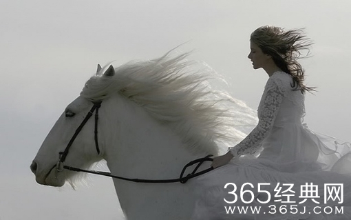 30条经典励志语录:我经得起多少诋毁,就担得起多少赞美