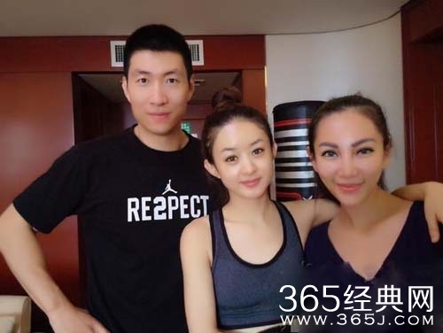 赵丽颖健身照曝光 胳膊已练出小肌肉