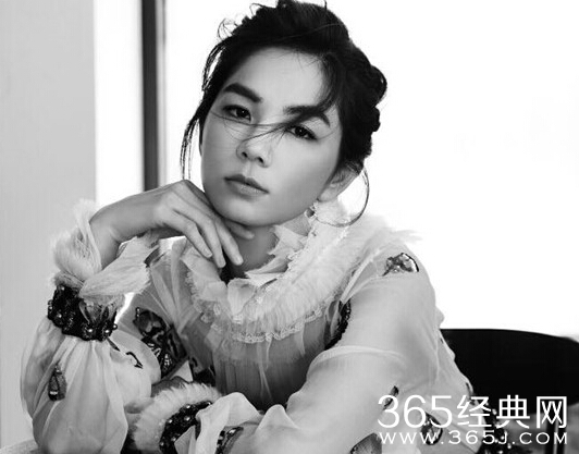 Ella曝内心世界：陷入人生低潮，想从世界消失