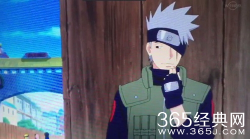 《火影》卡卡西真面目曝光 裸上身素颜模样引争议