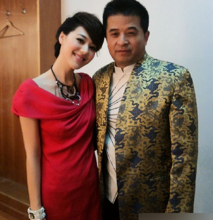 毕福剑复出新职曝光 私生活大起底:甩娇妻包小三