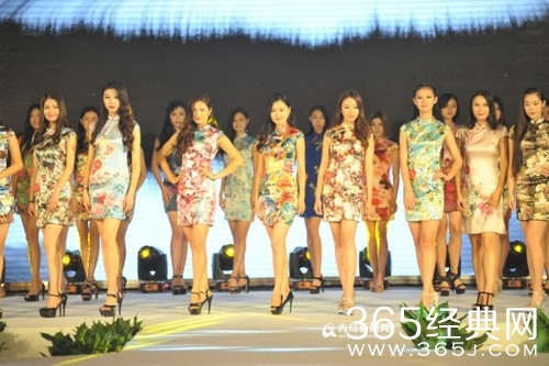 国际小姐大赛青岛收官 旗袍晚礼服斗艳