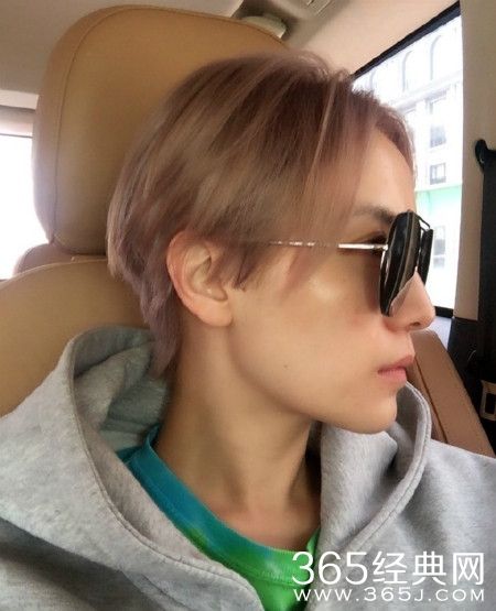 宋佳晒短发炫酷新造型 网友：差点看成鹿晗