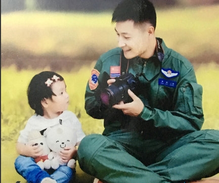 歼15飞行员张超牺牲细节公开：全程只有4.4秒