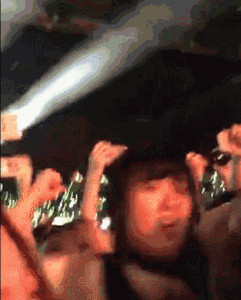 GOT7演出现场韩粉向港迷施暴 揪住头发狂殴