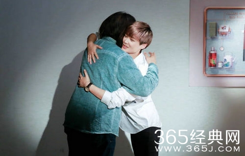 李宇春自曝害怕老师 见赖声川秒变乖学生