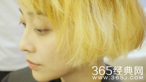 梅婷告别“黑线妈妈” 全新造型潮酷范儿十足