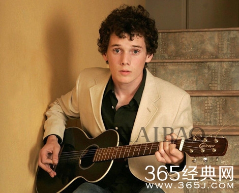 “星际”演员车祸死亡 其父母状告汽车生产商