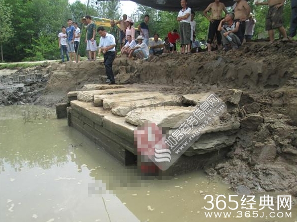 现实版盗墓笔记 村民发现宋朝古墓